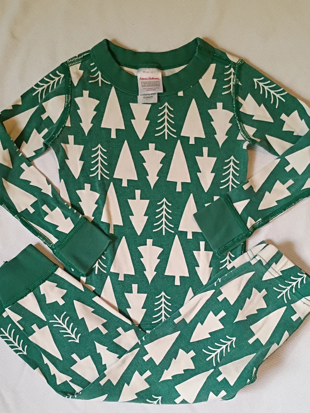 Hanna Andersson Green and White Tree Print Kids Pajama Set
